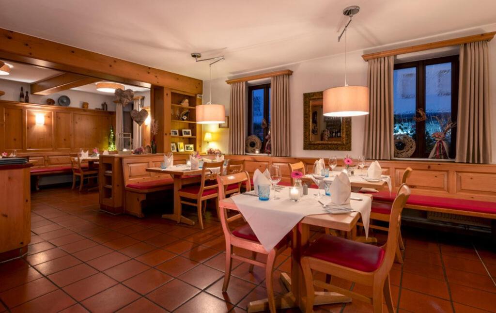 Adler Landhotel Buergstadt Ngoại thất bức ảnh